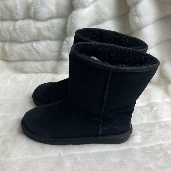 Kookaburra by Ugg black suede short boots with fur lining size 7 - Picture 1 of 11